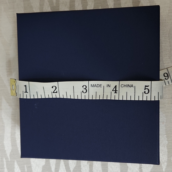 Unmarked Blue and White Empty Earring, Necklace, Jewelry box - Picture 10 of 10